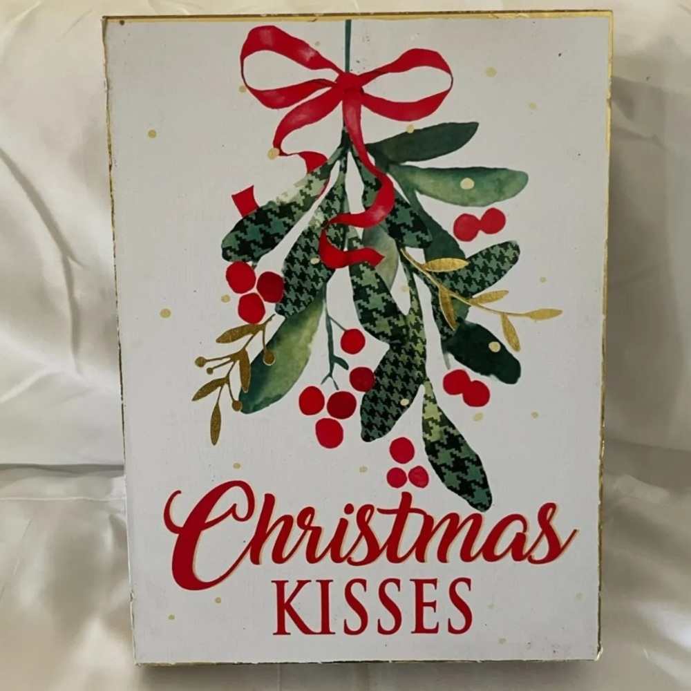 Ashland Rustic Wooden "Christmas Kisses" Tabletop Decor
